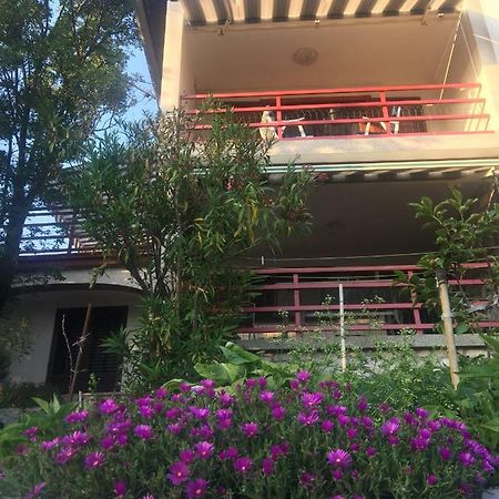 Apartman Cvenkica Omisalj Exterior photo