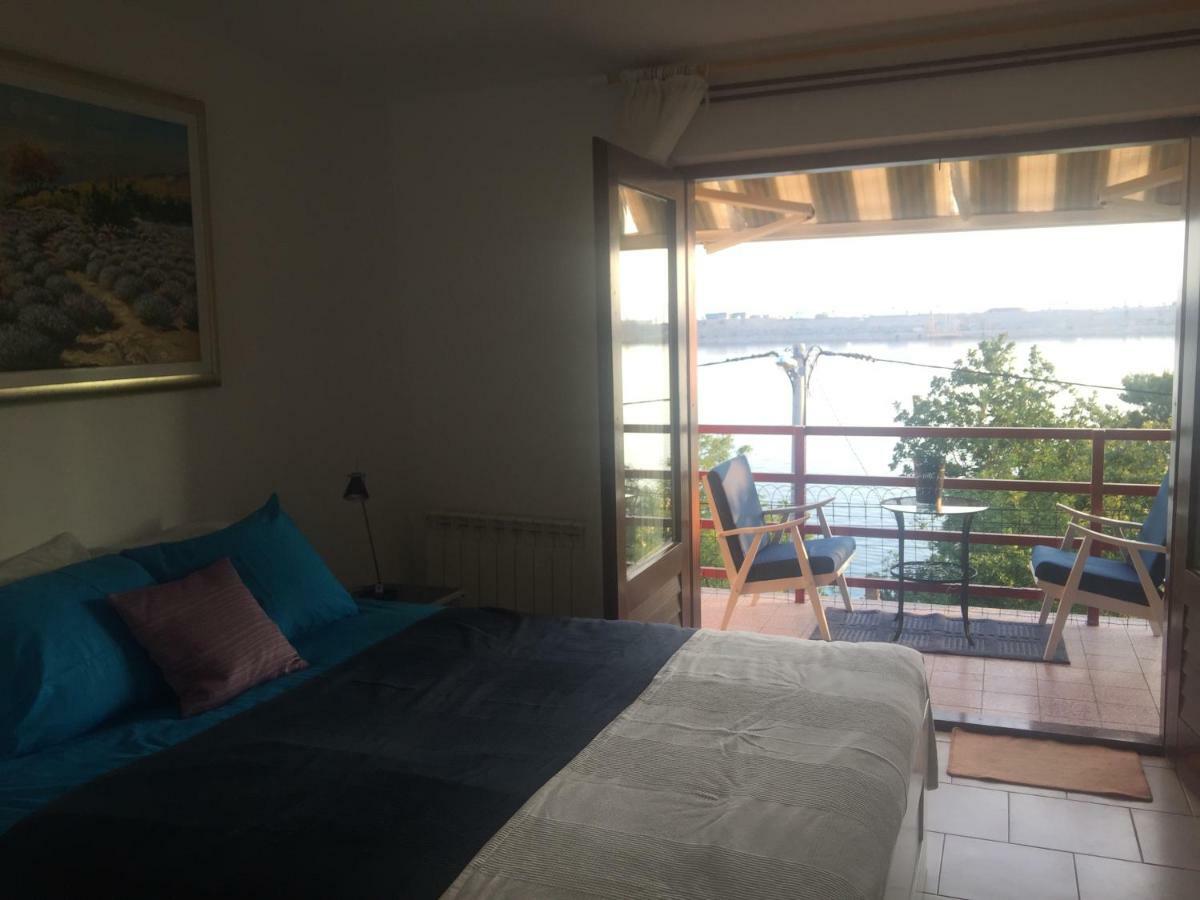 Apartman Cvenkica Omisalj Exterior photo