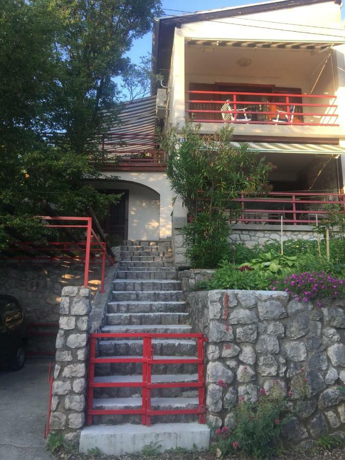 Apartman Cvenkica Omisalj Exterior photo