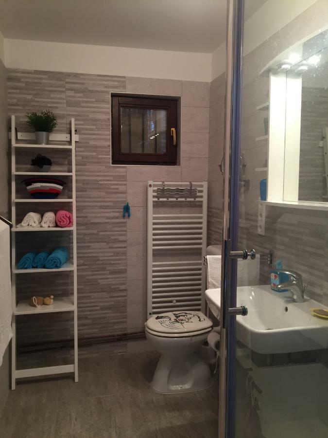 Apartman Cvenkica Omisalj Exterior photo