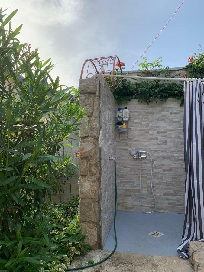 Apartman Cvenkica Omisalj Exterior photo